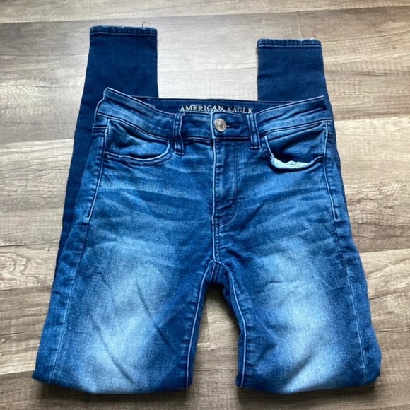 American Eagle Outfitters Denim - SOLD American eagle super stretch jeans size 2